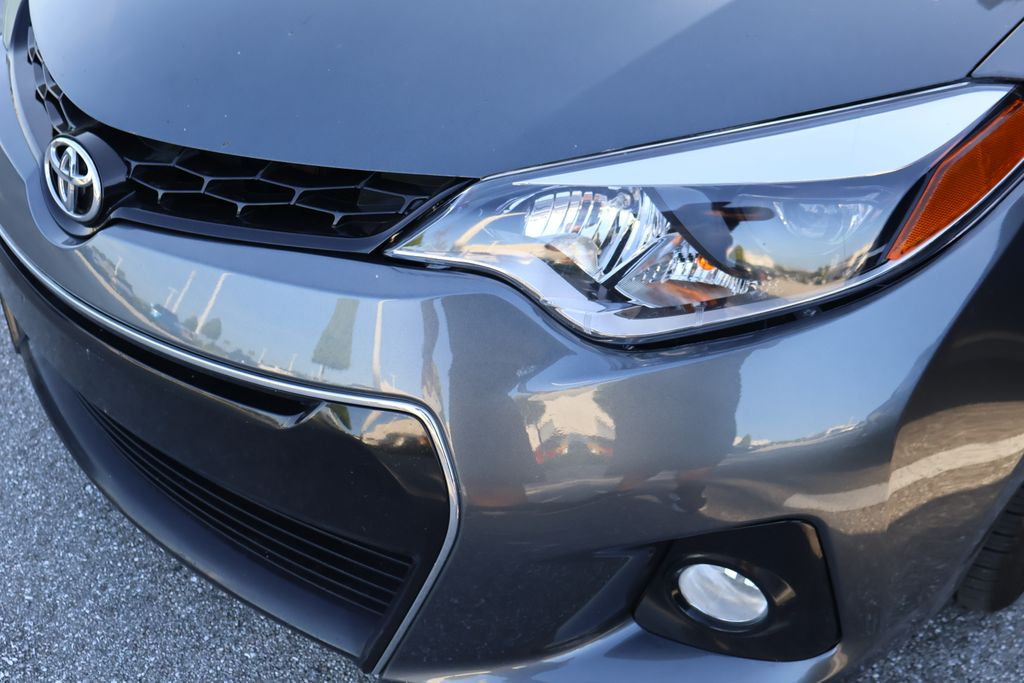 Thumbnail: 2016 Toyota Corolla - 3