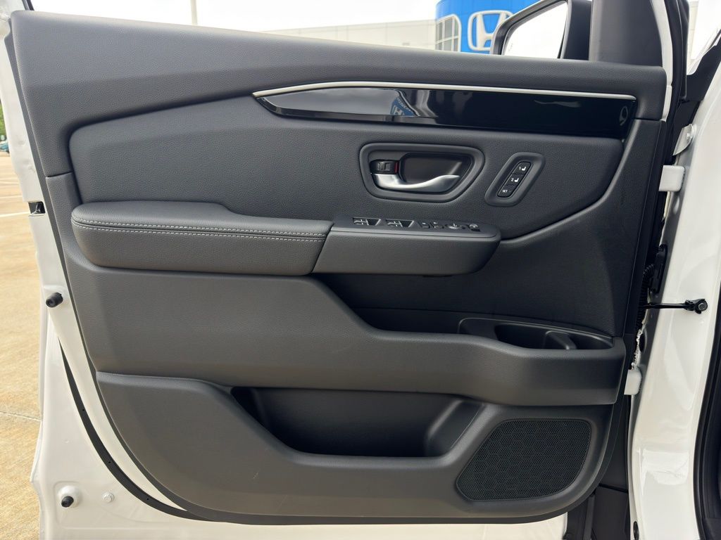2026 Honda Pilot EX-L White at Community Honda