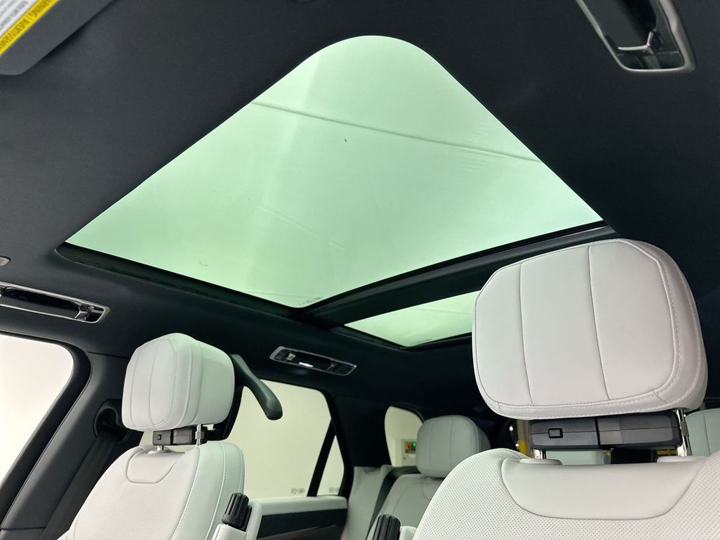2025 Land Rover Range Rover Sport SE 10