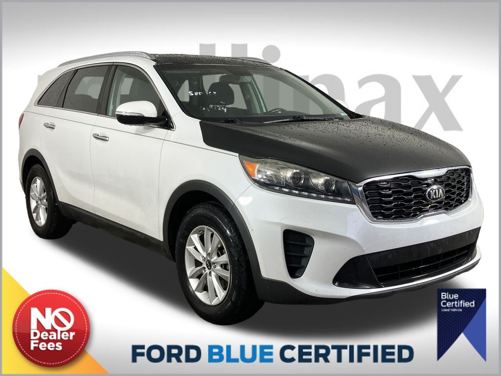 2019 Kia Sorento LX's photo