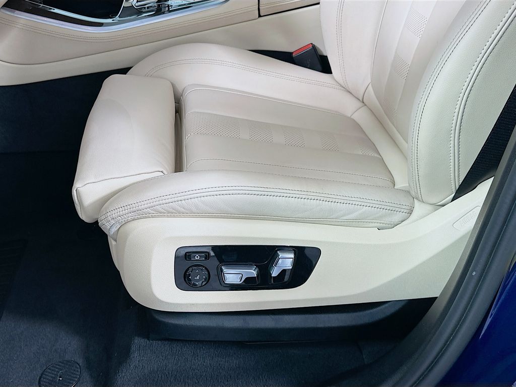 Thumbnail: 2022 BMW X5 - 20