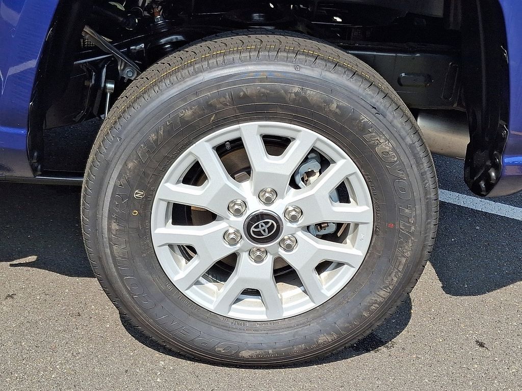 2025 Toyota Tacoma SR5 5