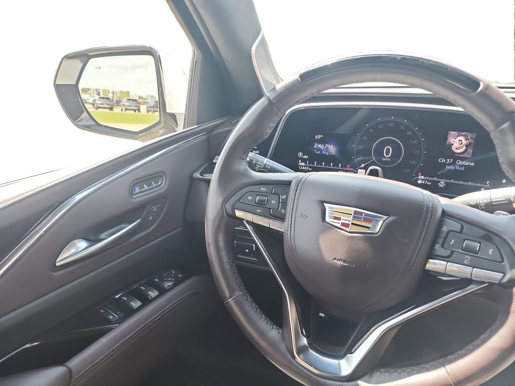 2023 Cadillac Escalade ESV Sport Platinum 12