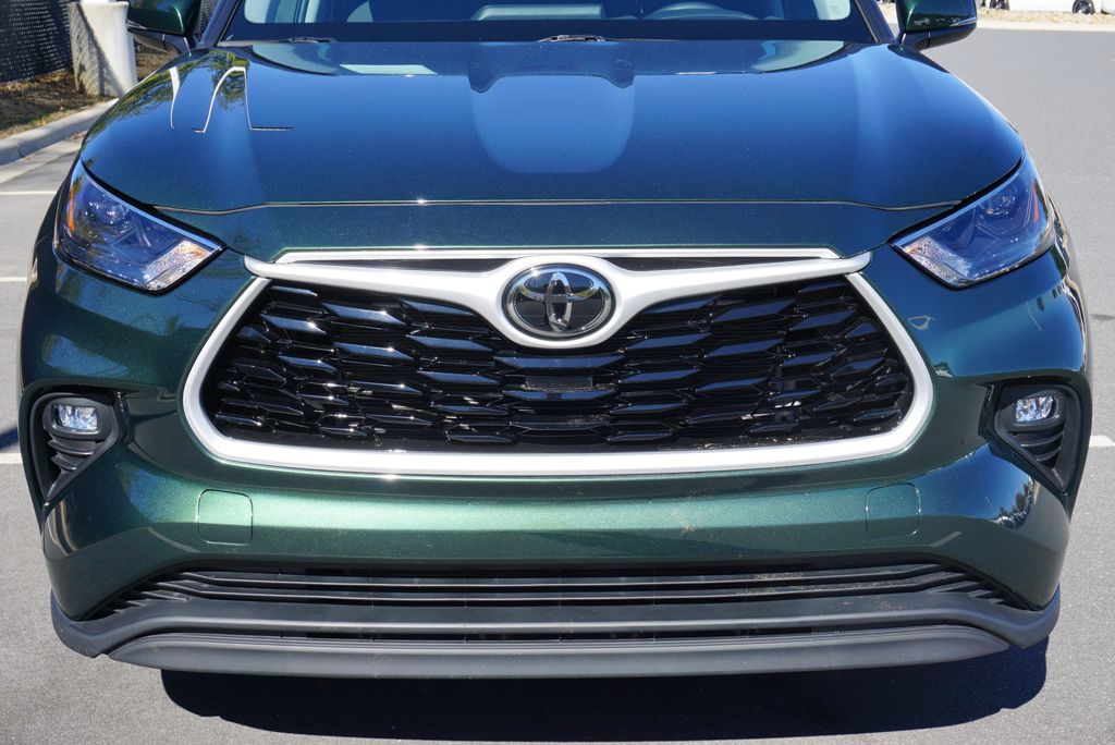 Thumbnail: 2024 Toyota Highlander - 9