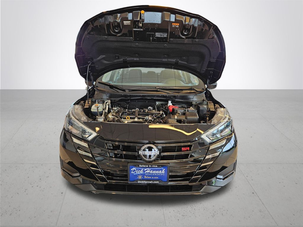 2025 Nissan Versa 1.6 SR