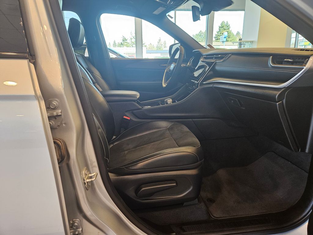 2024 Jeep Grand Cherokee L Altitude