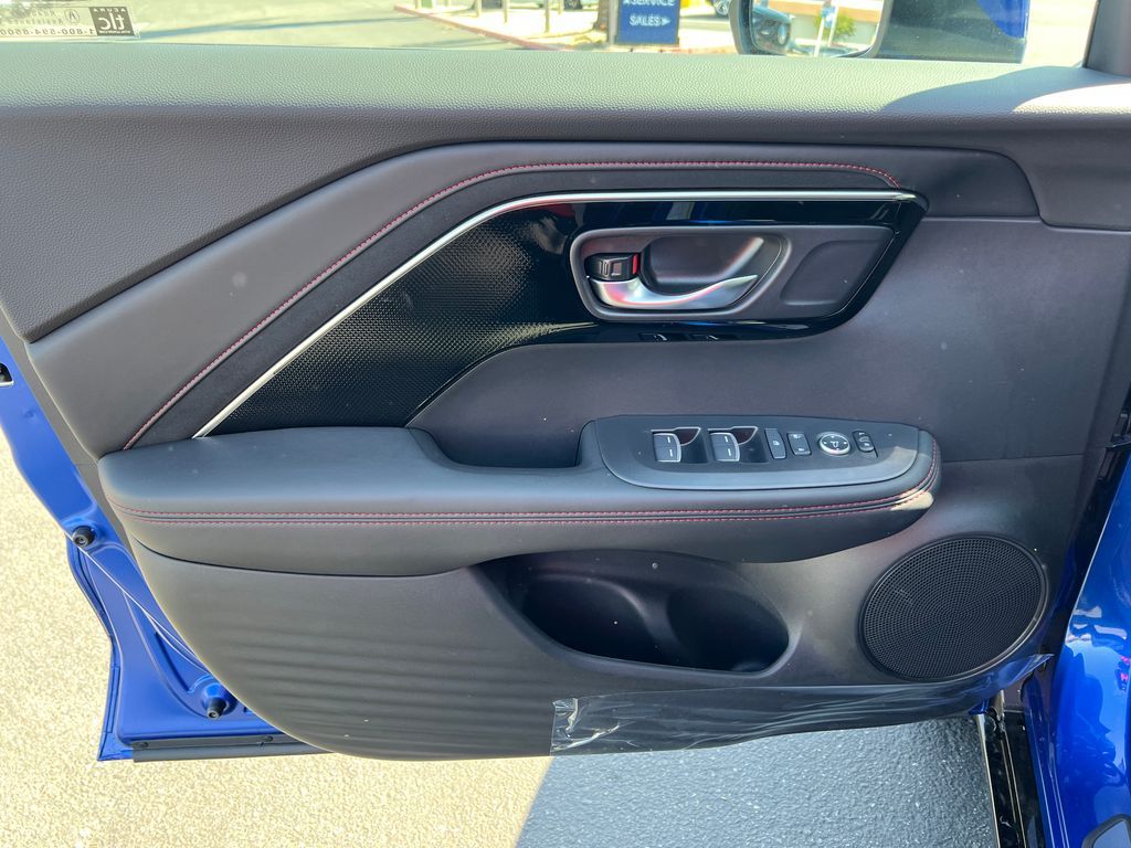 Thumbnail: 2025 Acura ADX - 12