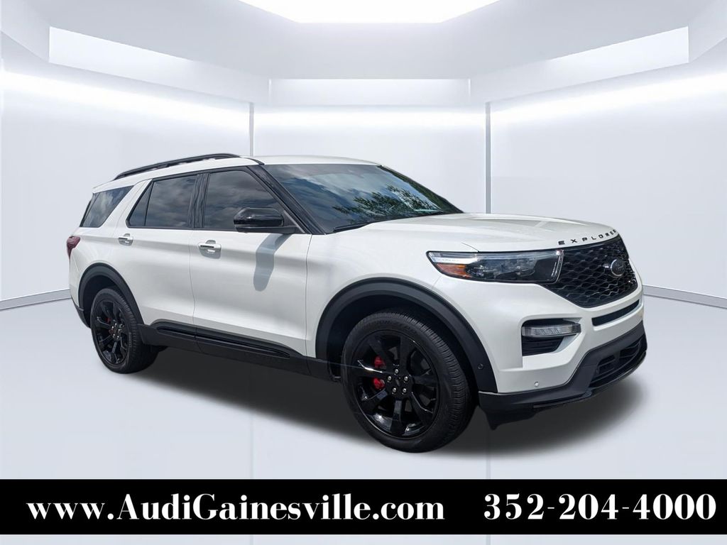  2022 Ford Explorer ST AWD   
