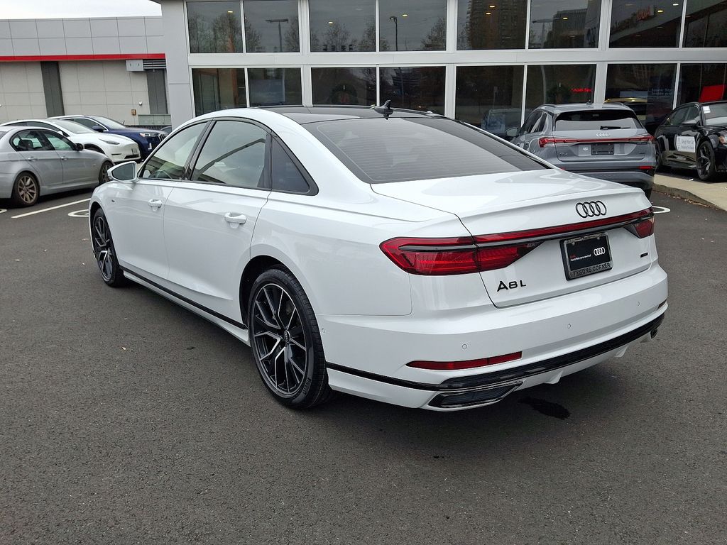 2021 Audi A8 L 6