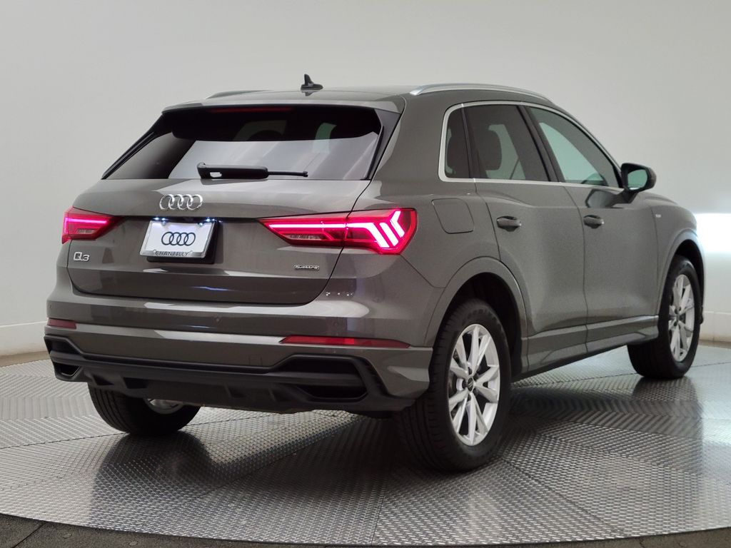 Thumbnail: 2023 Audi Q3 - 5