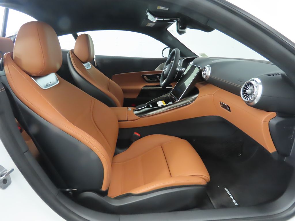 Thumbnail: 2025 Mercedes-Benz AMG GT - 22