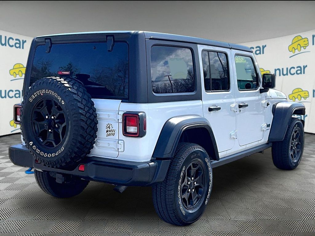 2023 Jeep Wrangler — photo 6