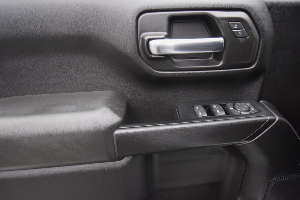 used 2024 Chevrolet Silverado 1500 car, priced at $33,400