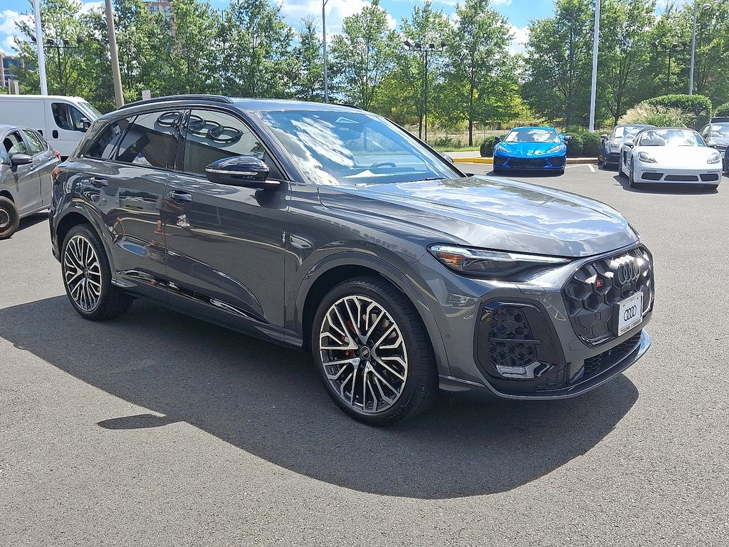 Thumbnail: 2025 Audi SQ5 - 2