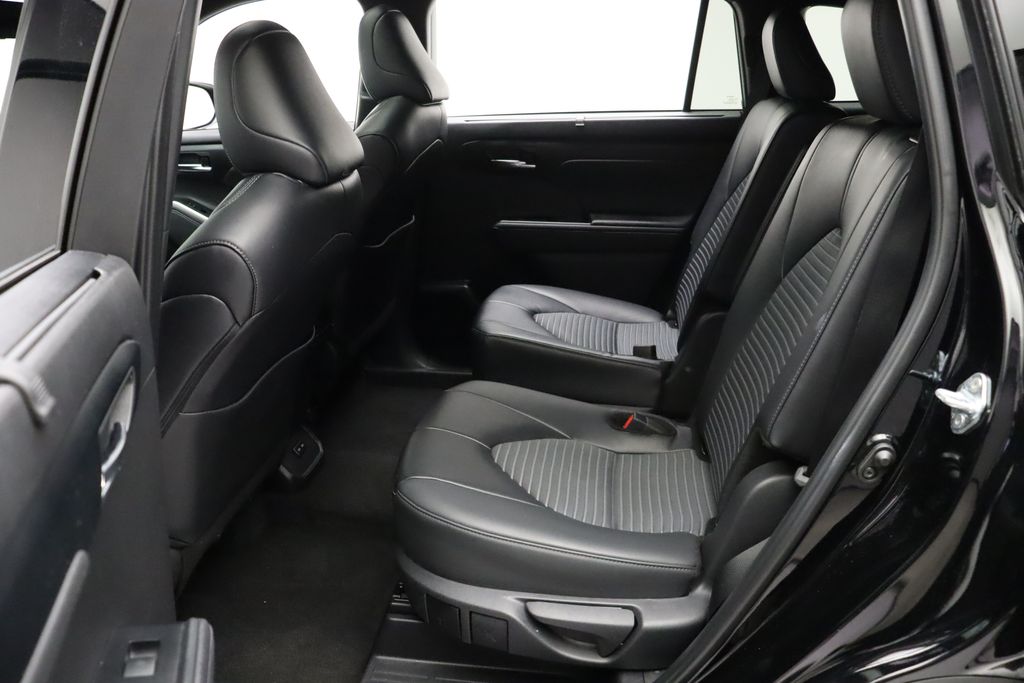 2024 Toyota Highlander XSE 19