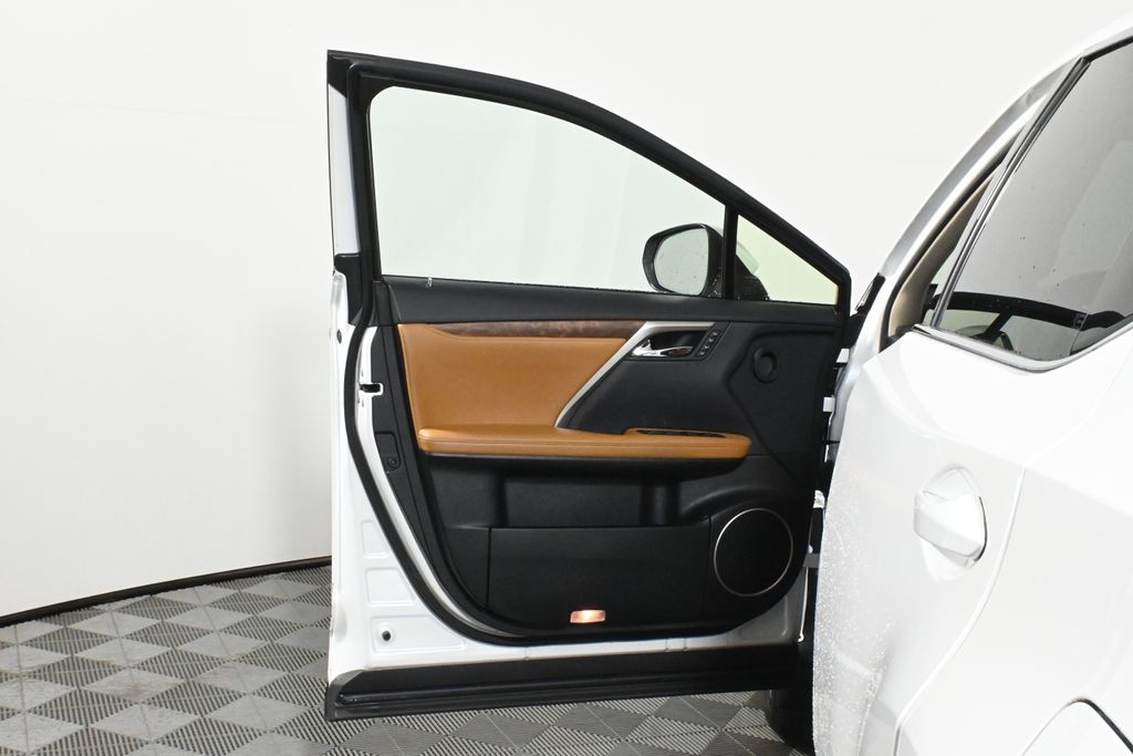 2022 Lexus RX 350L 32