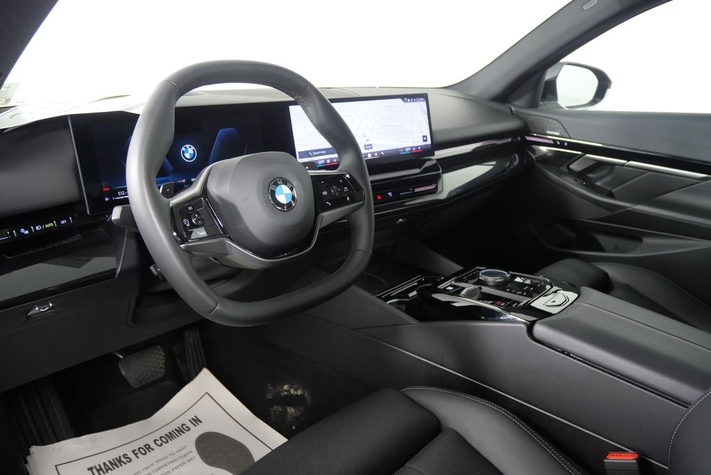 2024 BMW 5 Series 530i 12