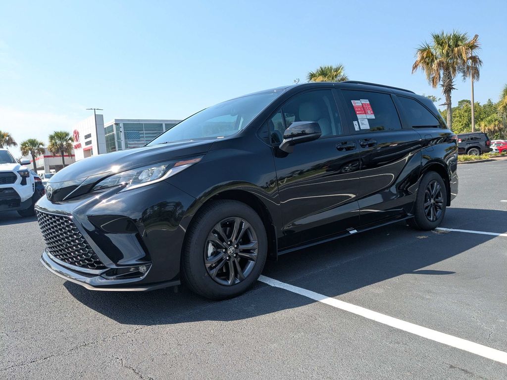 New 2026 Toyota Sienna Van