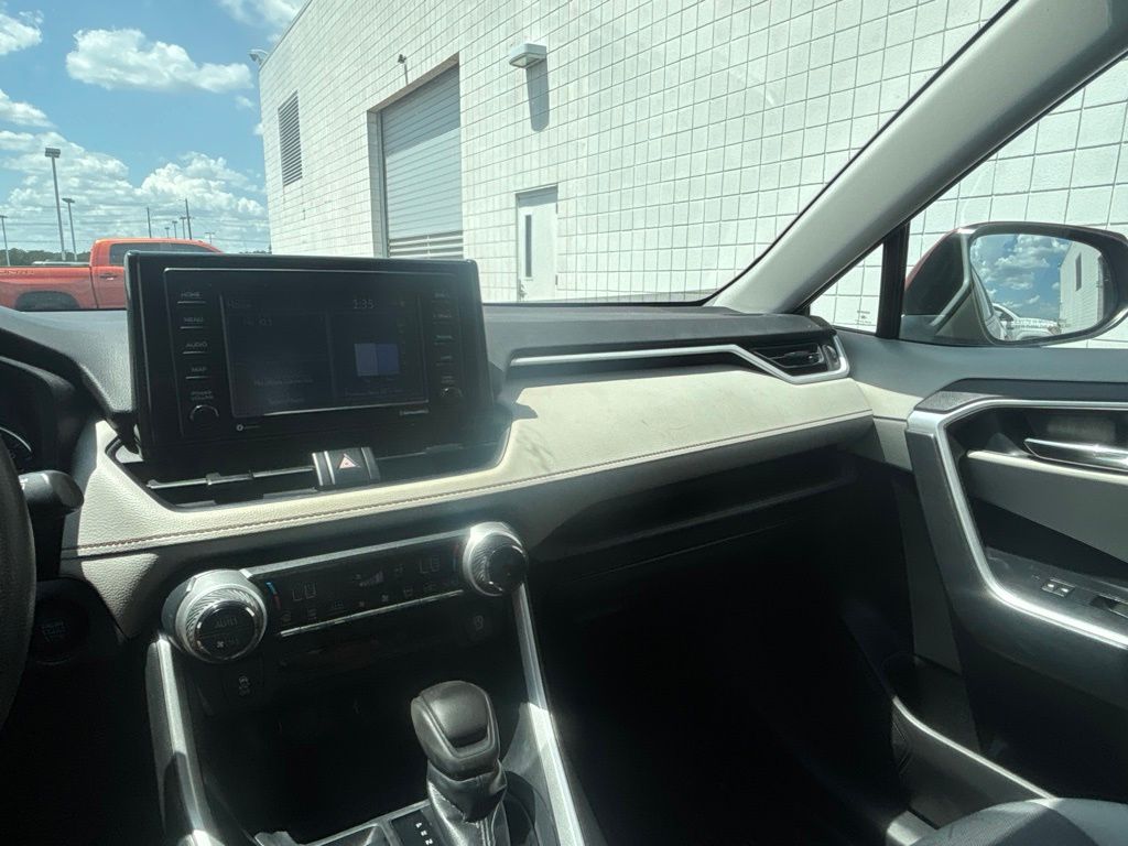Used 2021 Toyota RAV4 SUV