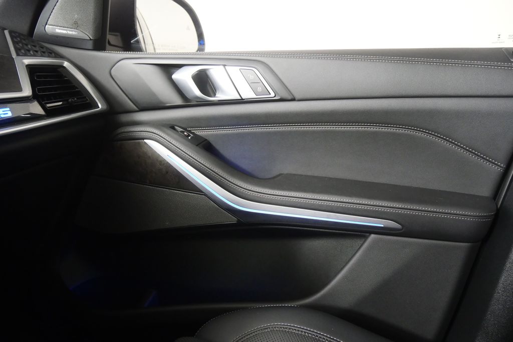 Thumbnail: 2025 BMW X5 - 26