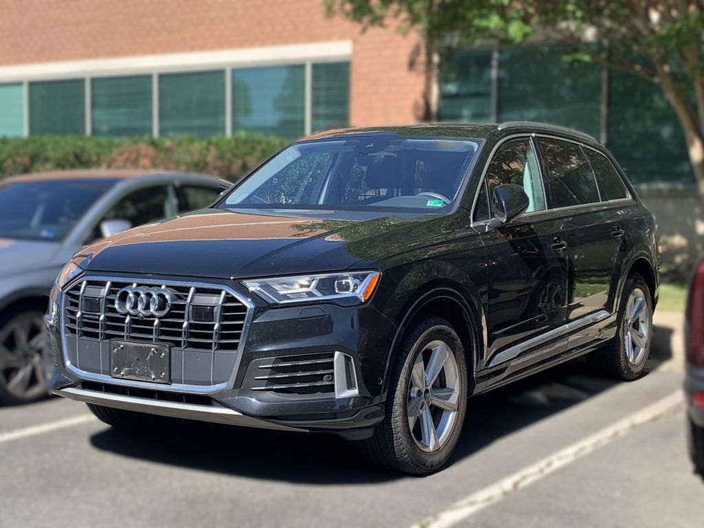 Thumbnail: 2023 Audi Q7 - 3