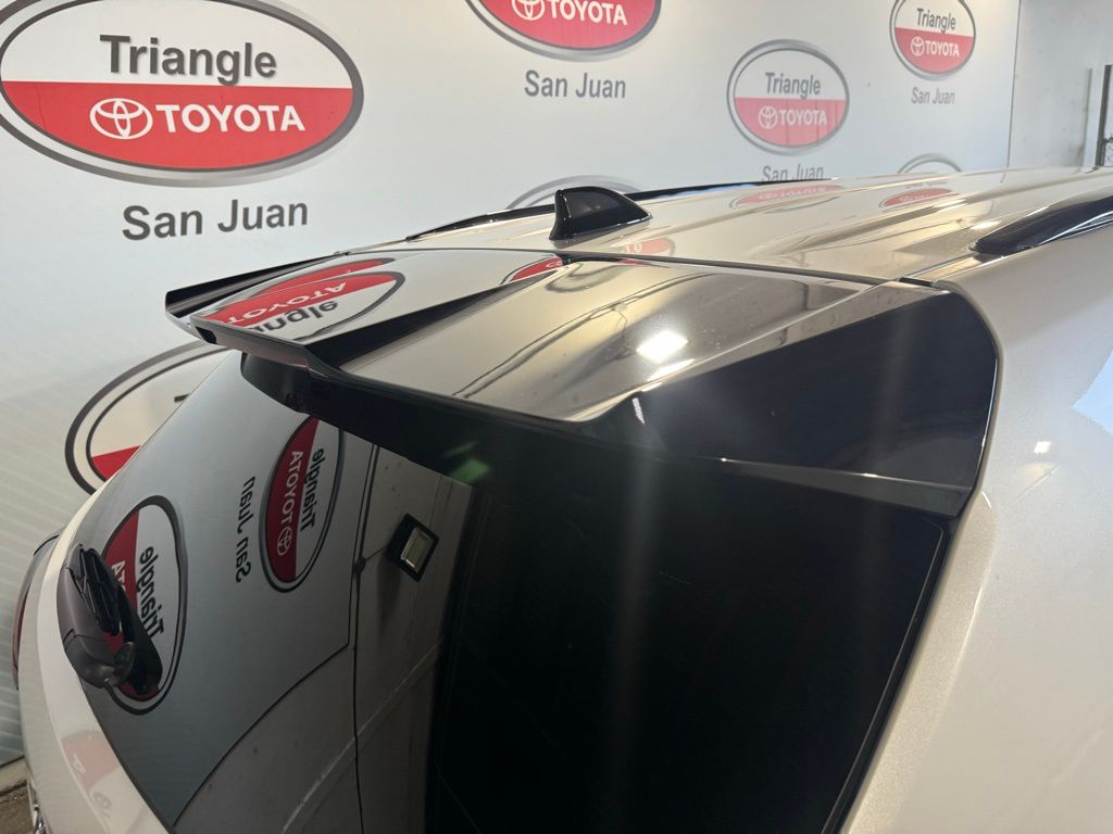 Thumbnail: 2025 Toyota Highlander - 16