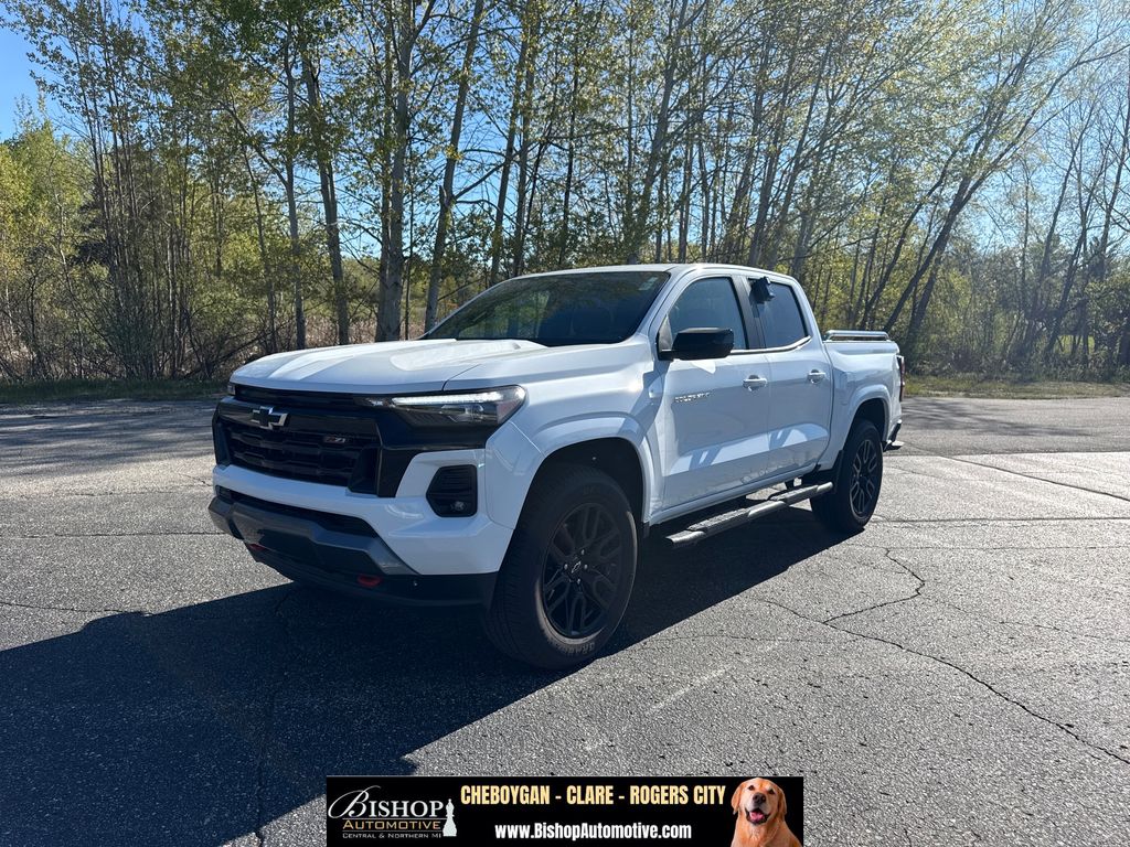 Summit White 2024 Chevrolet Colorado Z71 Crew Cab 4WD Pickup Truck Four-Wheel Drive 8-Speed Automatic