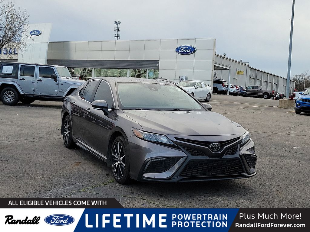 2023 Toyota Camry SE Nightshade FWD