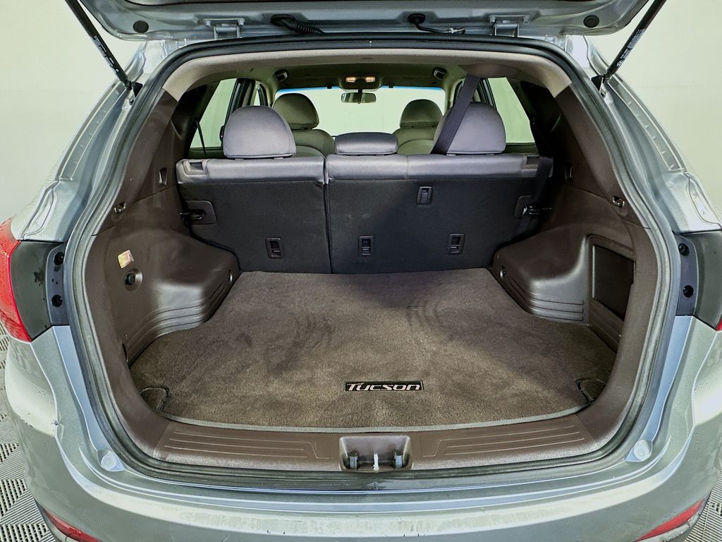 Thumbnail: 2015 Hyundai Tucson - 23