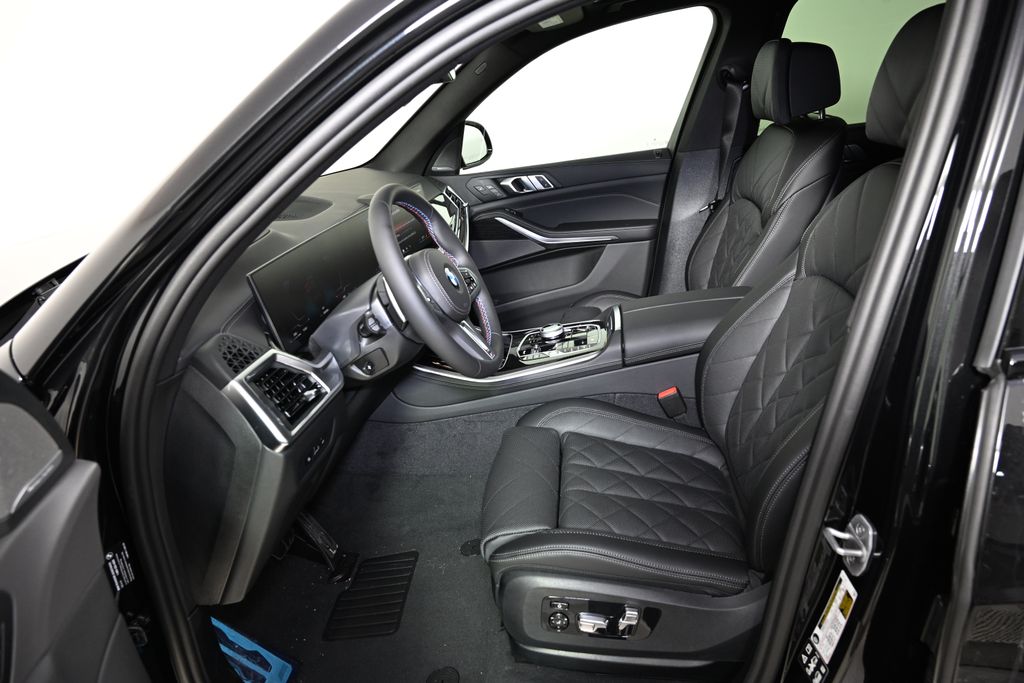 Thumbnail: 2026 BMW X5 - 15