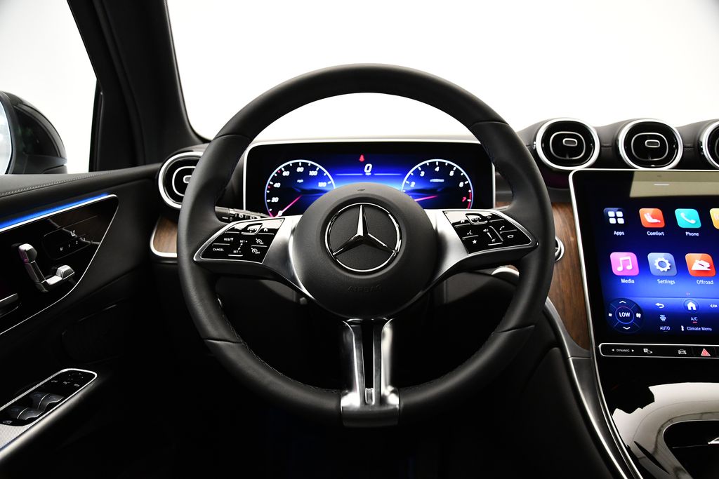 Thumbnail: 2025 Mercedes-Benz GLC - 21