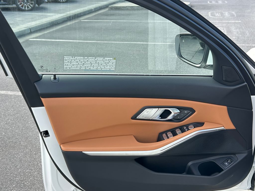 Thumbnail: 2026 BMW 3 Series - 11