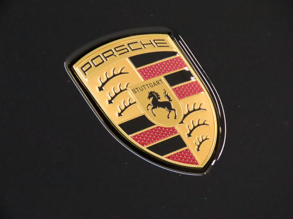 Thumbnail: 2025 Porsche Panamera - 13