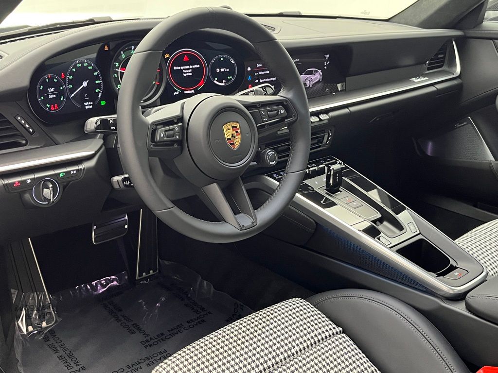 Thumbnail: 2024 Porsche 911 - 4