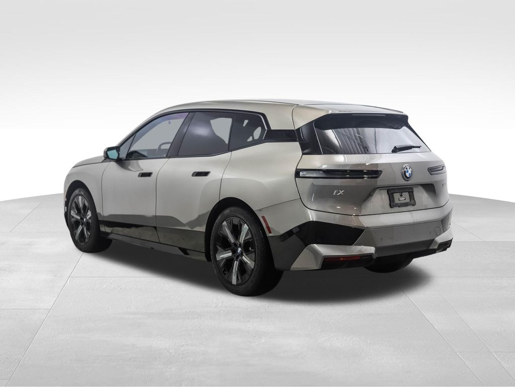 Thumbnail: 2023 BMW iX - 3