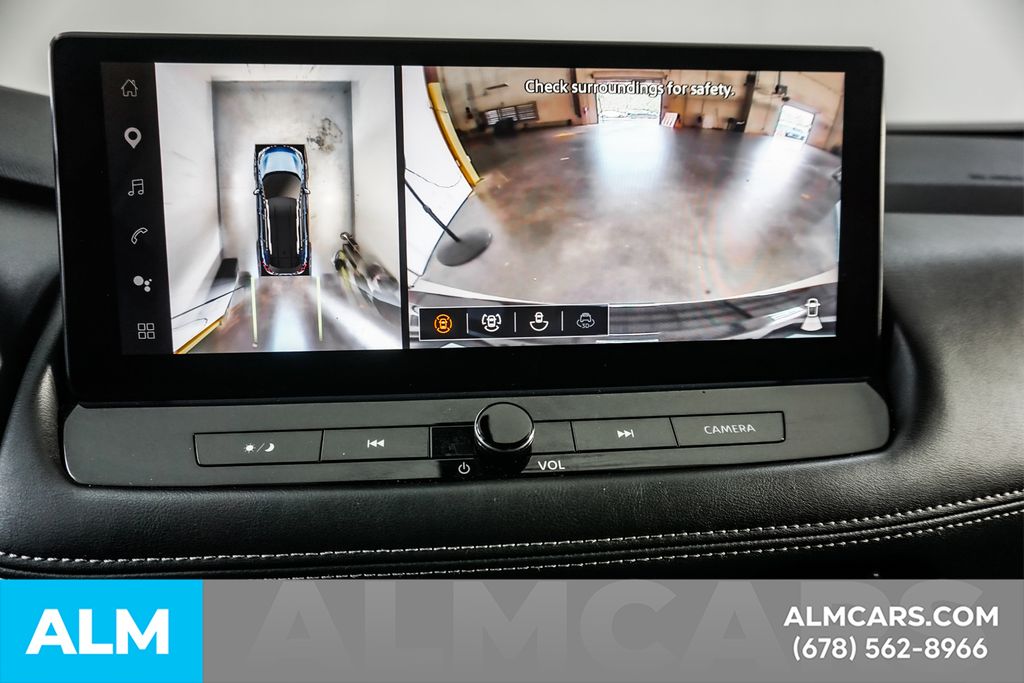 Used 2026 Black Nissan SL image 33