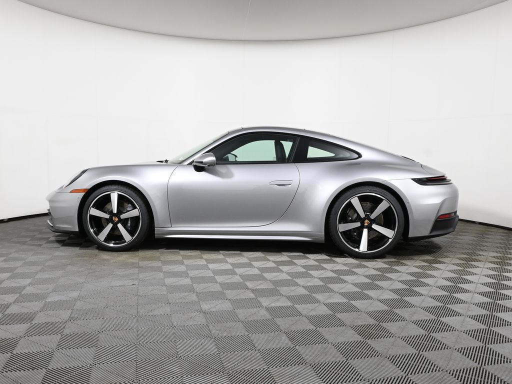 Thumbnail: 2026 Porsche 911 - 2