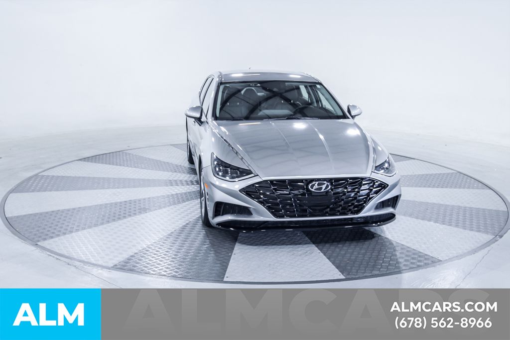 Used 2020 Silver Hyundai SEL image 15