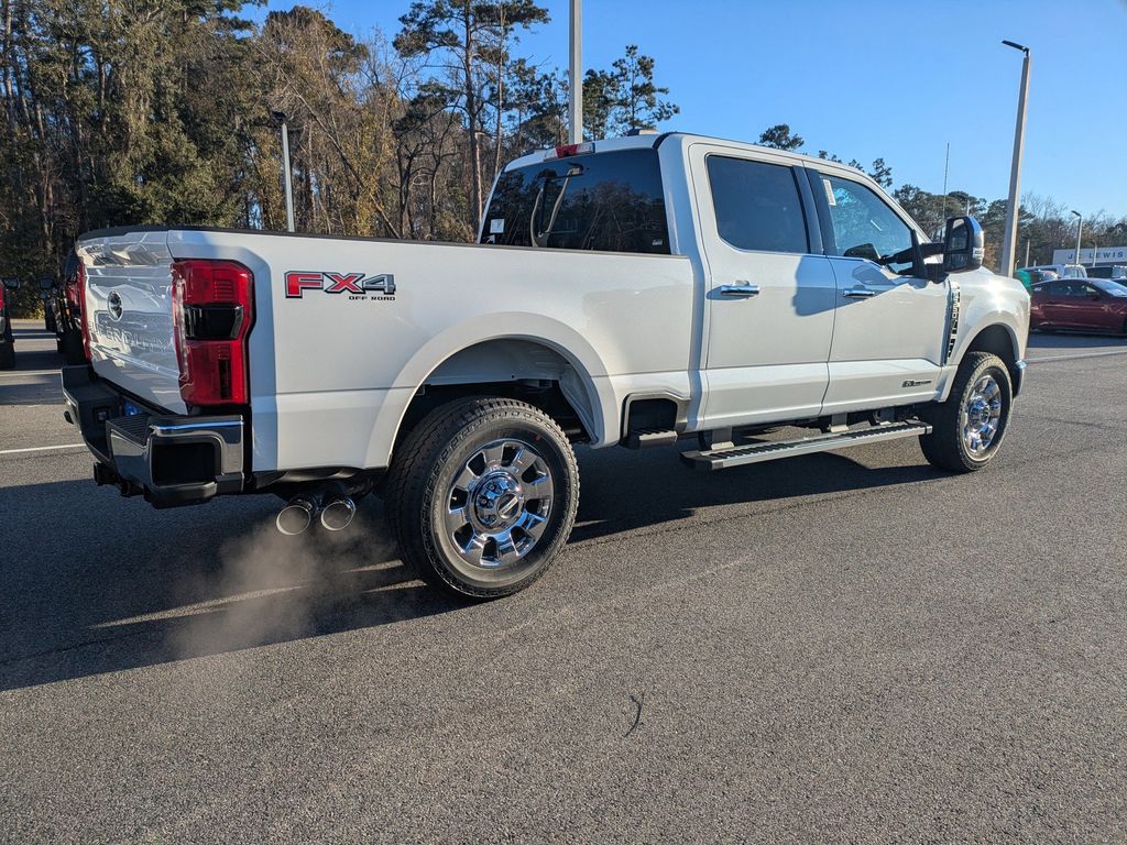 2026 Ford F-350 LARIAT