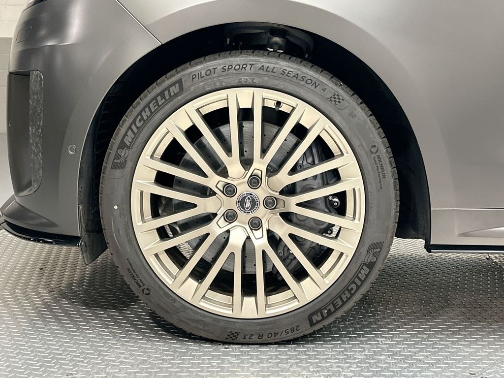 2025 Land Rover Range Rover Sport  5