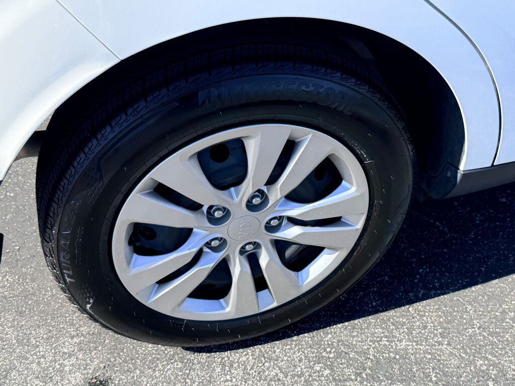 Thumbnail: 2020 Kia Soul - 12