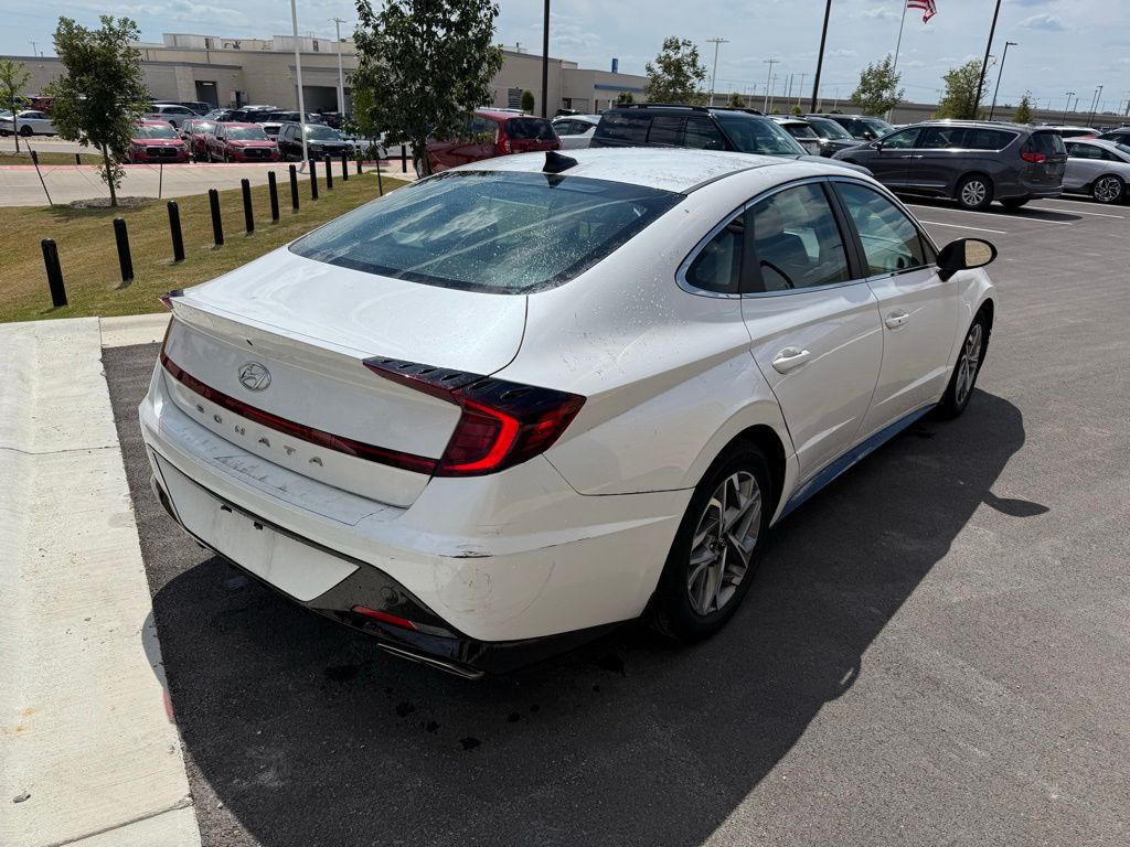Thumbnail: 2022 Hyundai Sonata - 4