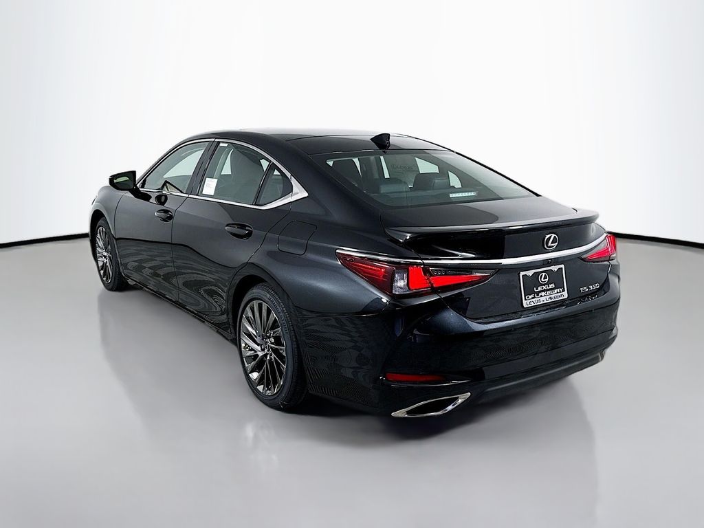 2025 Lexus ES  7