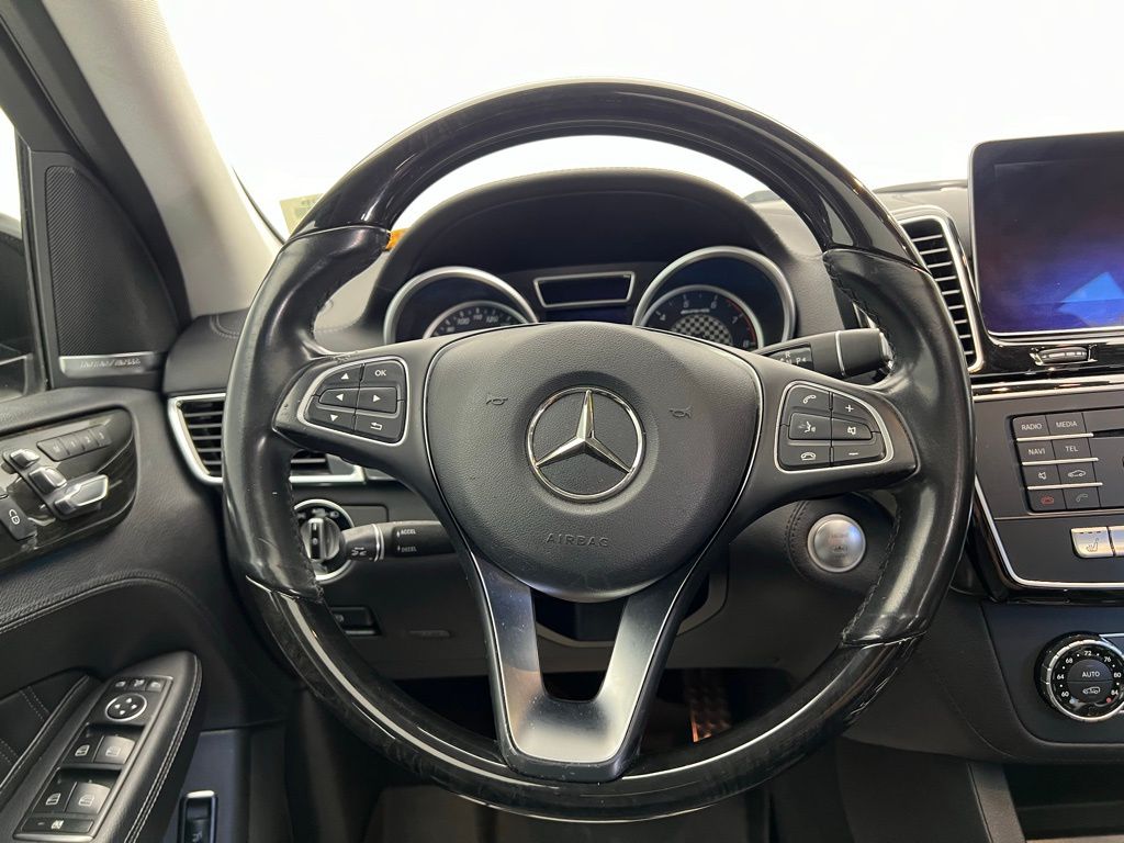 Thumbnail: 2018 Mercedes-Benz GLE - 17