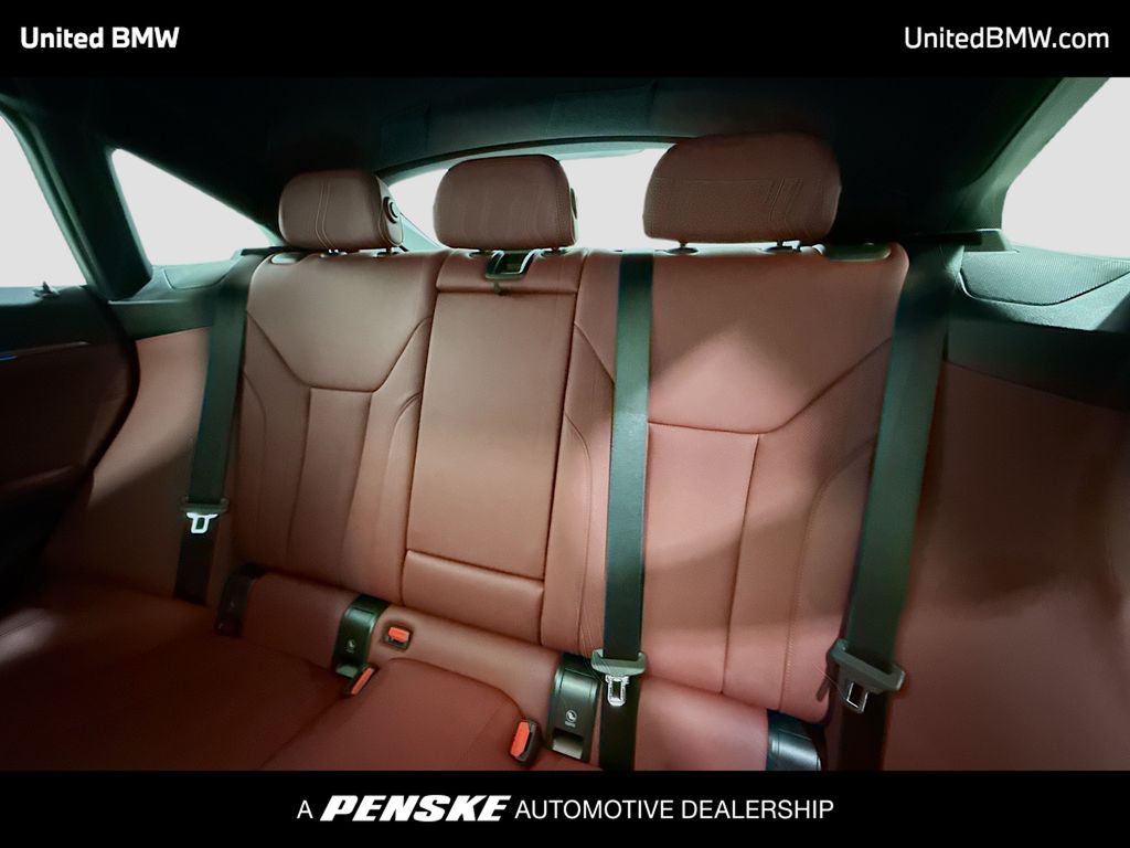 Thumbnail: 2026 BMW i4 - 13