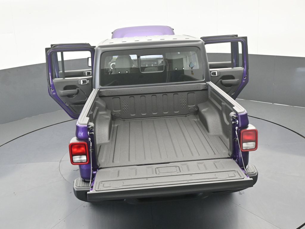 New 2026 Reign Jeep Sport image 58