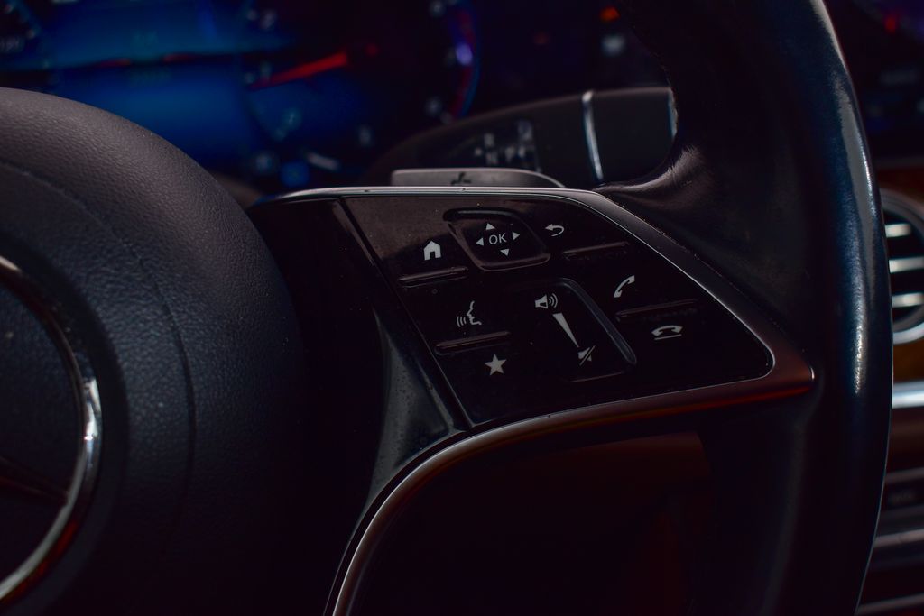 Thumbnail: 2023 Mercedes-Benz E-Class - 17