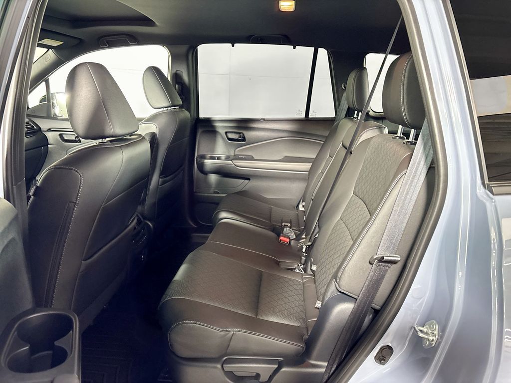 2023 Honda Passport Elite