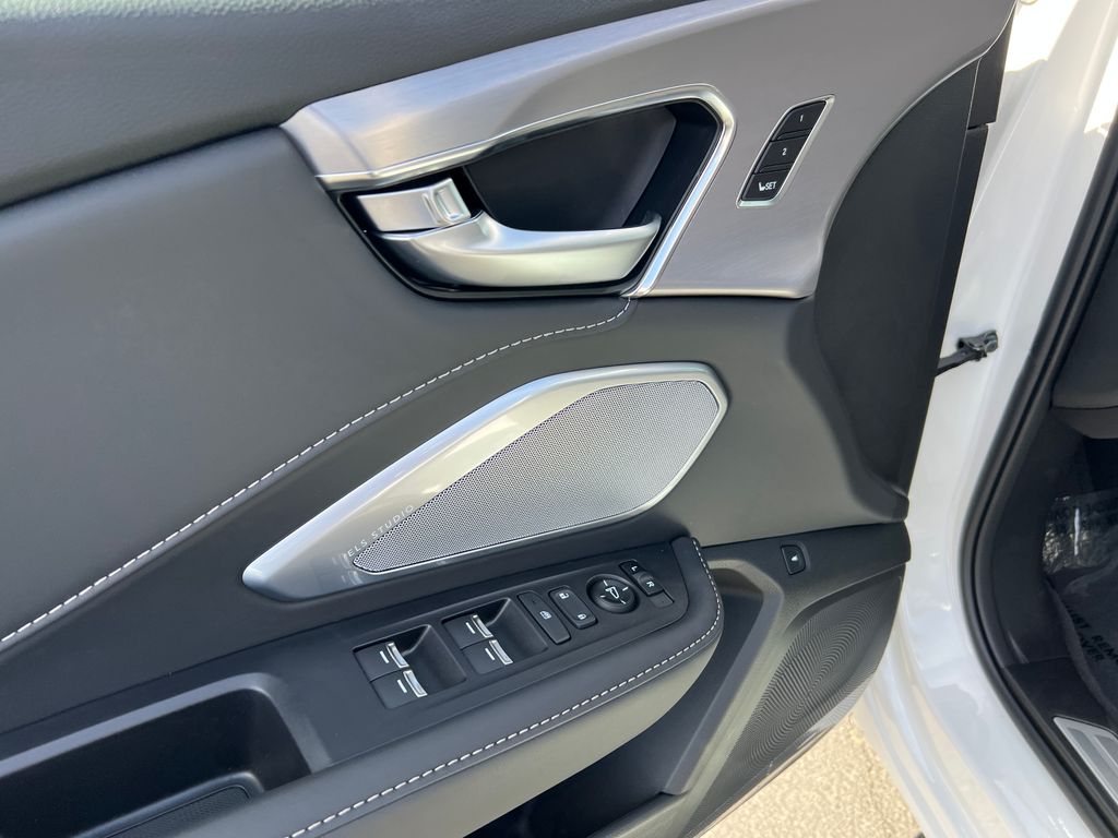 Thumbnail: 2026 Acura RDX - 13