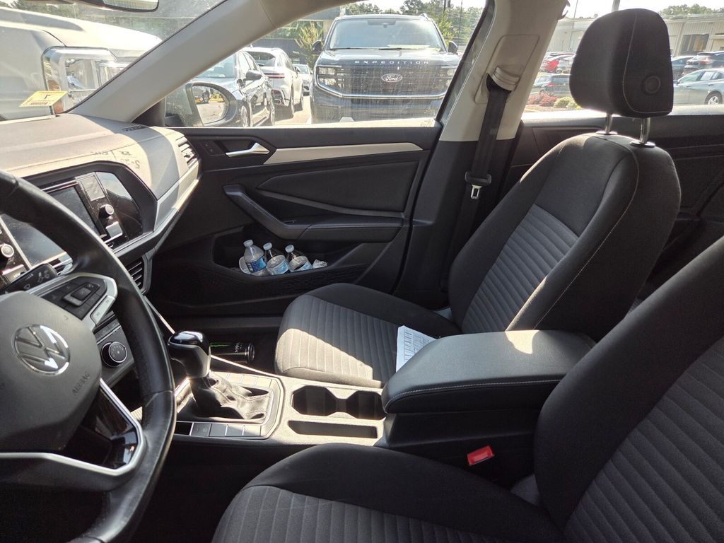 Used 2024 Gray Volkswagen 1.5T S image 2